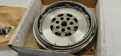 Original OE RENAULT Schwungrad 123006839R