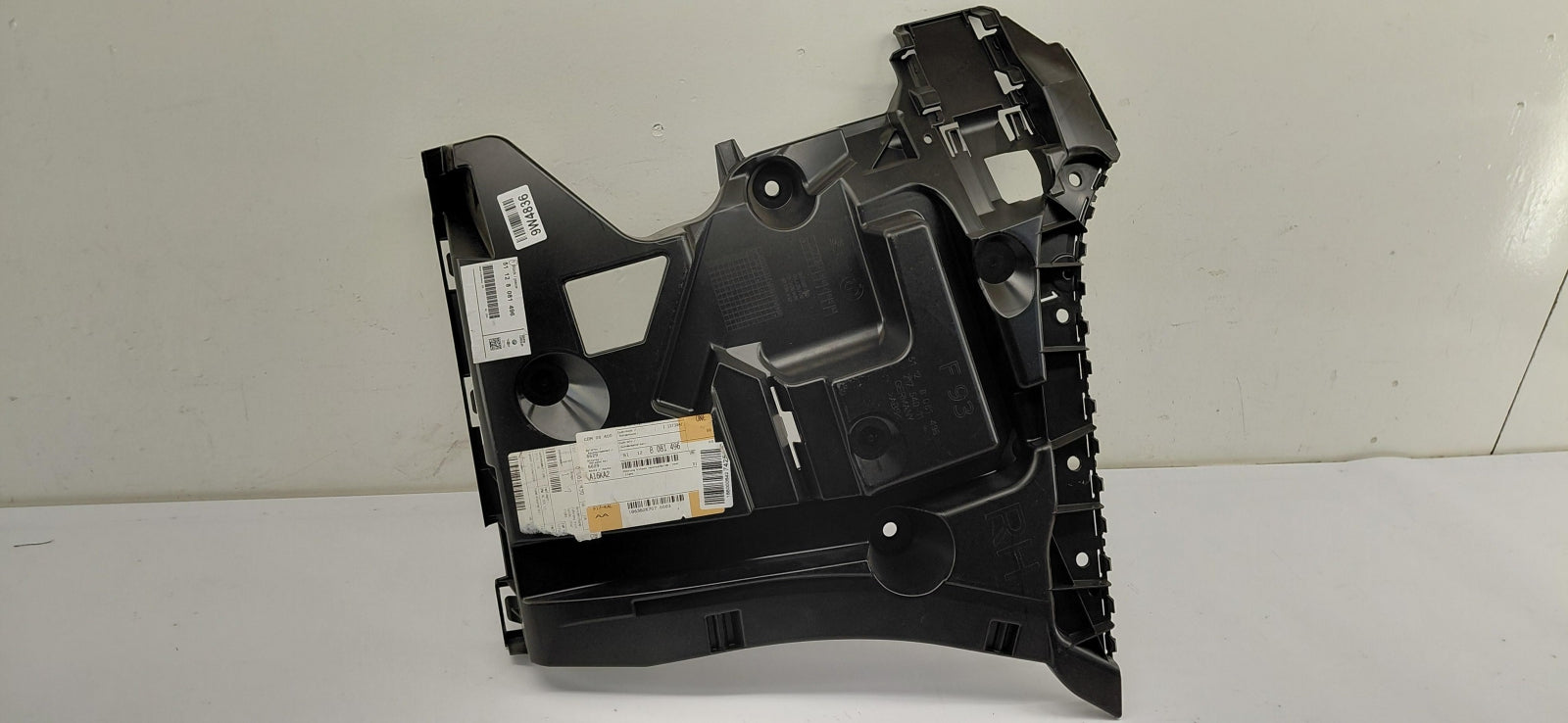 Original BMW M8 F93 Stoßfänger Führung hinten rechts 51128081496