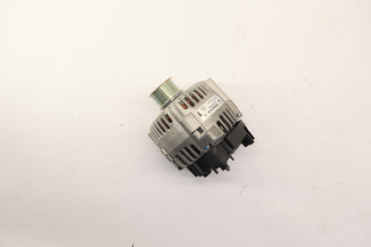 Original OE RENAULT Lichtmaschine 8200667618