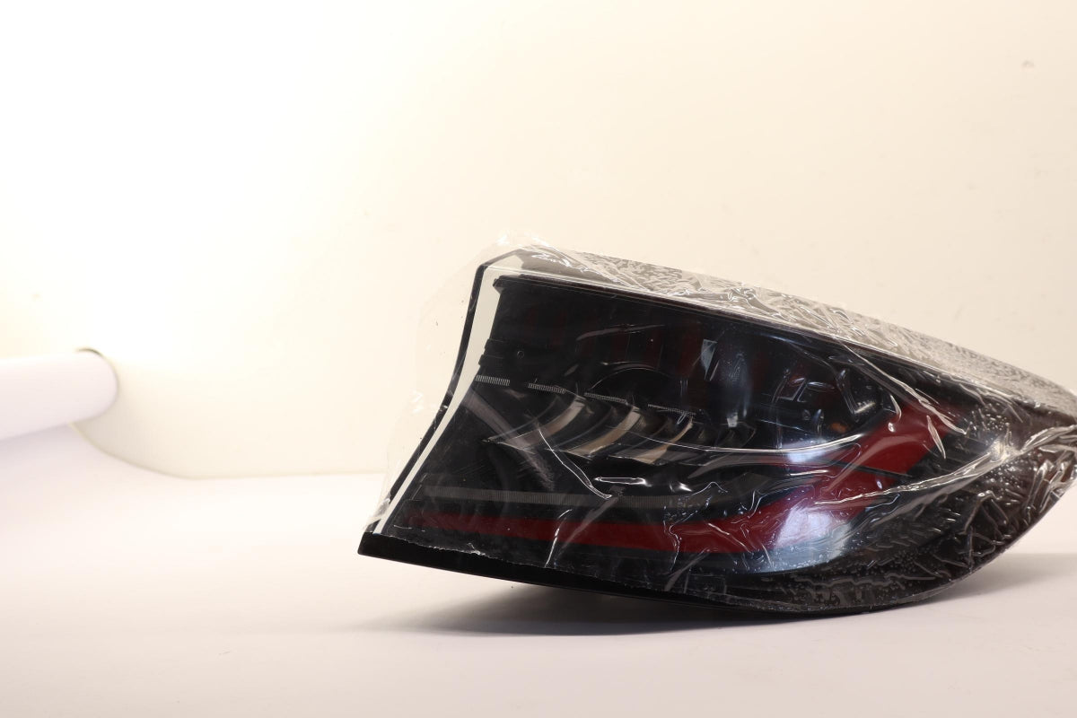 Original OE RENAULT Heckleuchte 265502610R