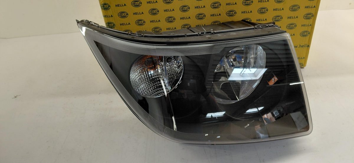 HELLA Hauptscheinwerfer für VW Crafter 2E links 1ER247017051