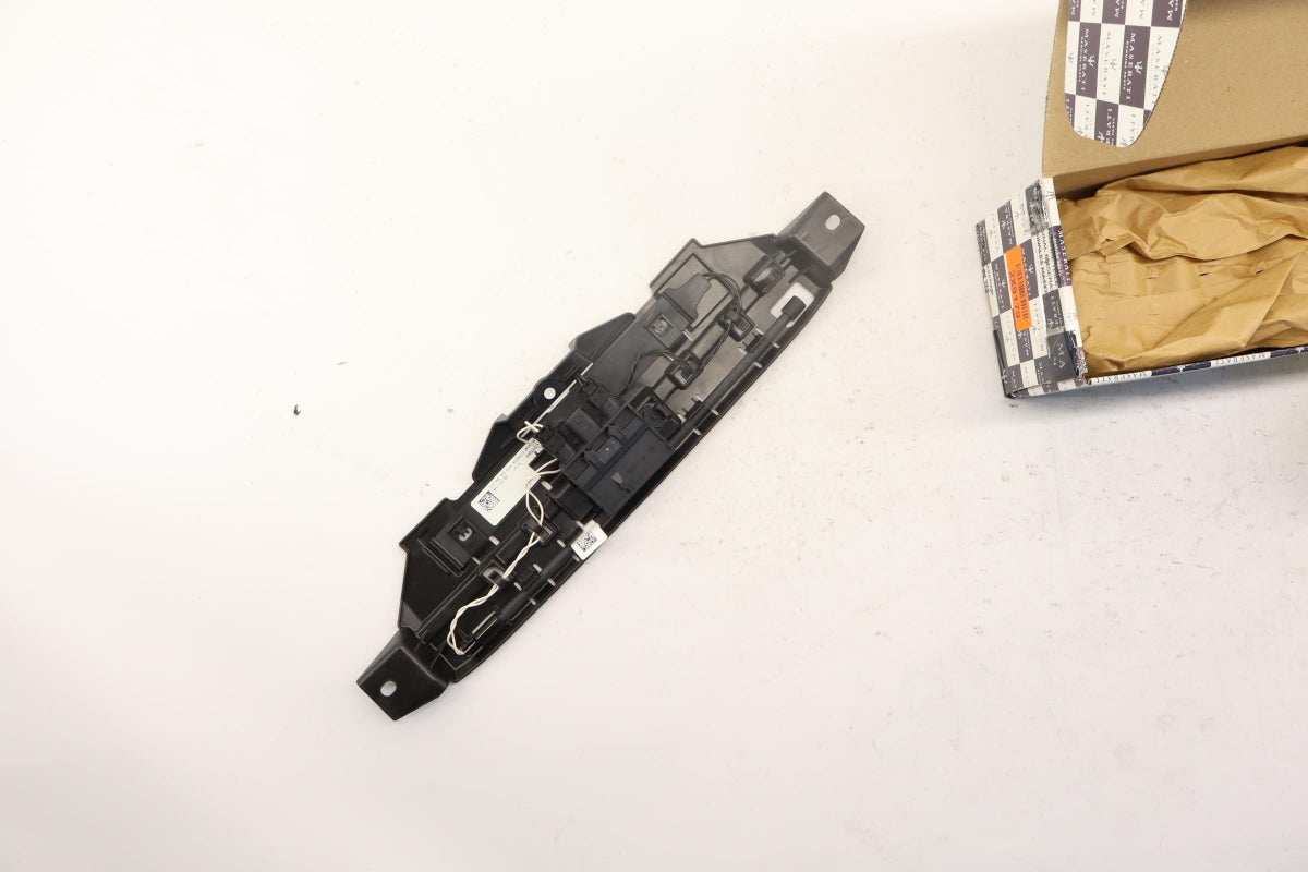 Original OE MASERATI Stoßfänger Halterung 670109049