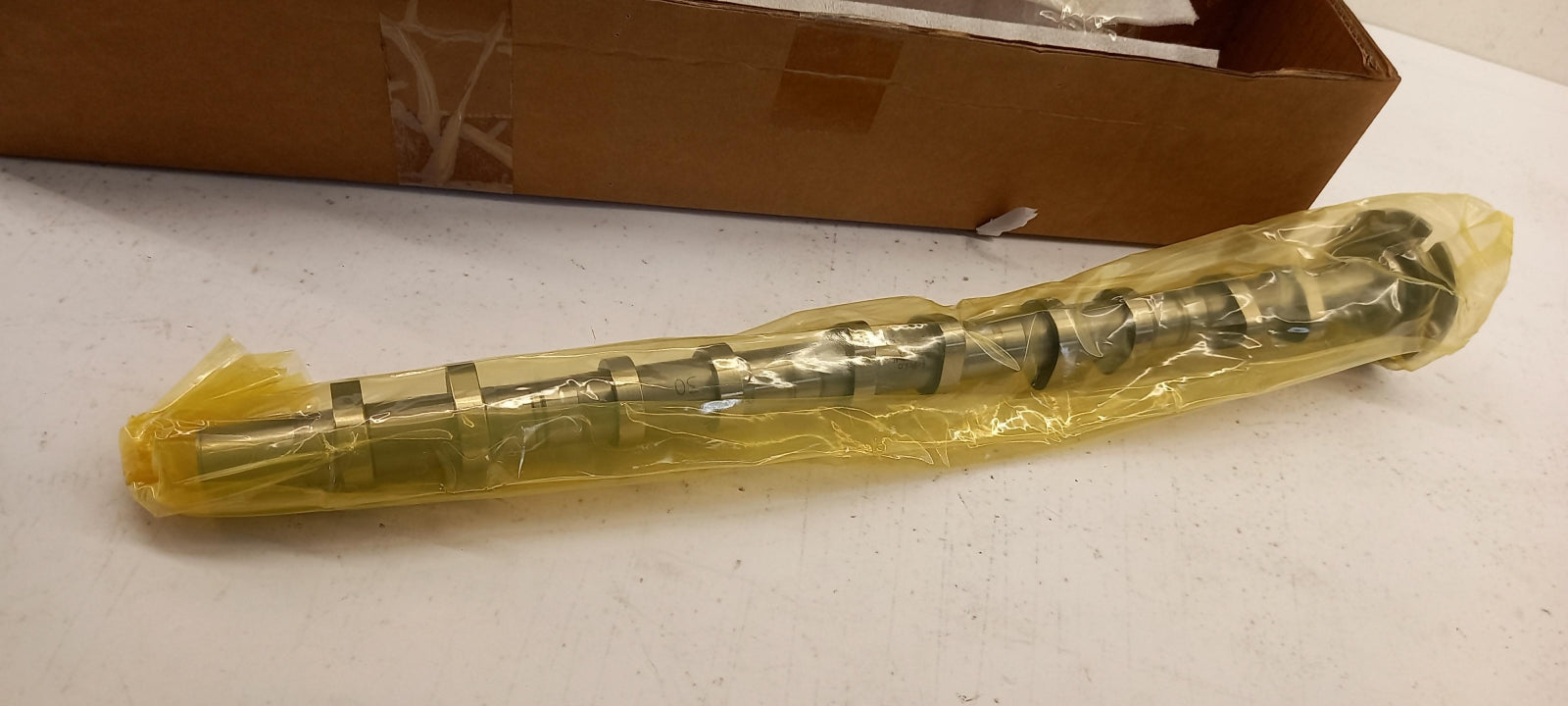 Original OE FORD Nockenwelle 2381252