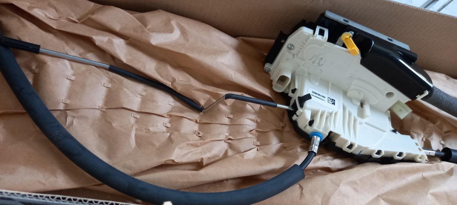 Original OE MASERATI Türschloss 670162430