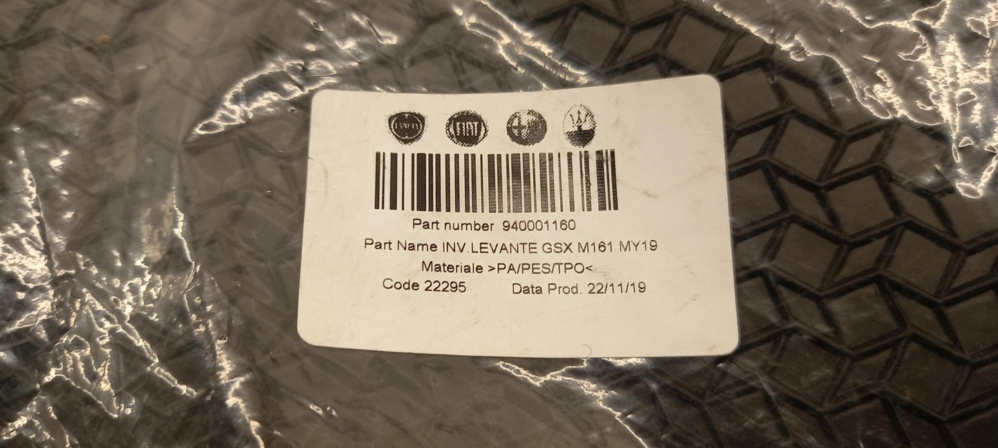 Original OE MASERATI Fußmattensatz 940001160