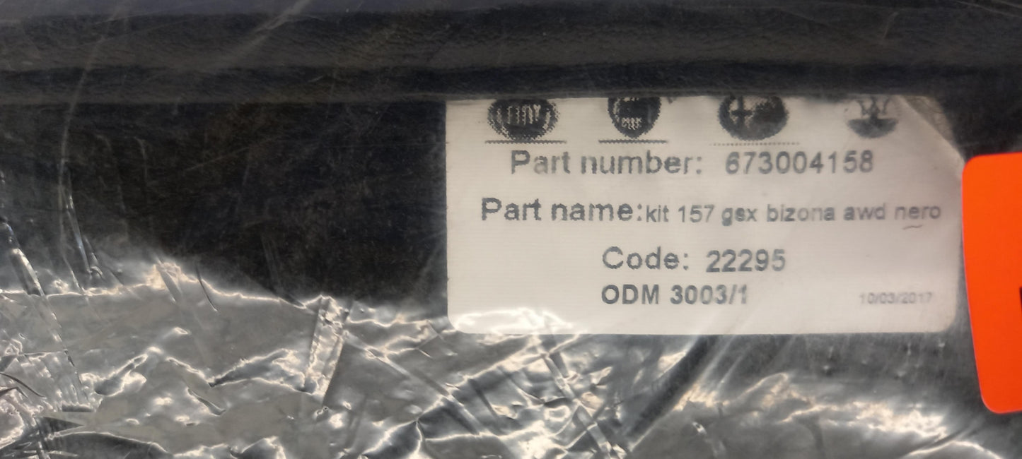 Original OE MASERATI Fußmattensatz 673004158