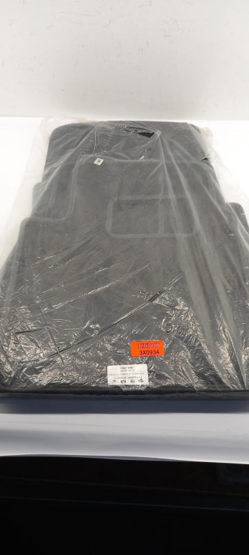 Original OE MASERATI Fußmattensatz 673004114