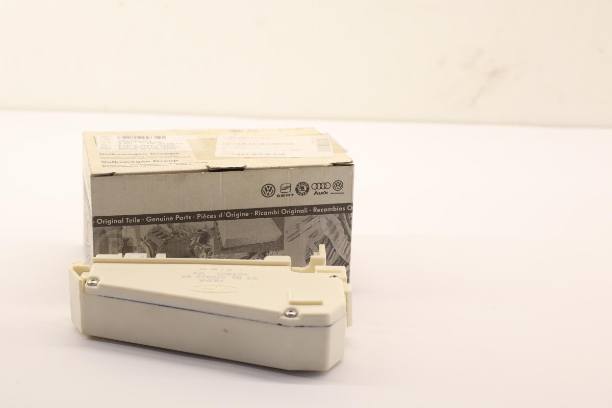 Original OE Volkswagen Stellantrieb 7M3959775