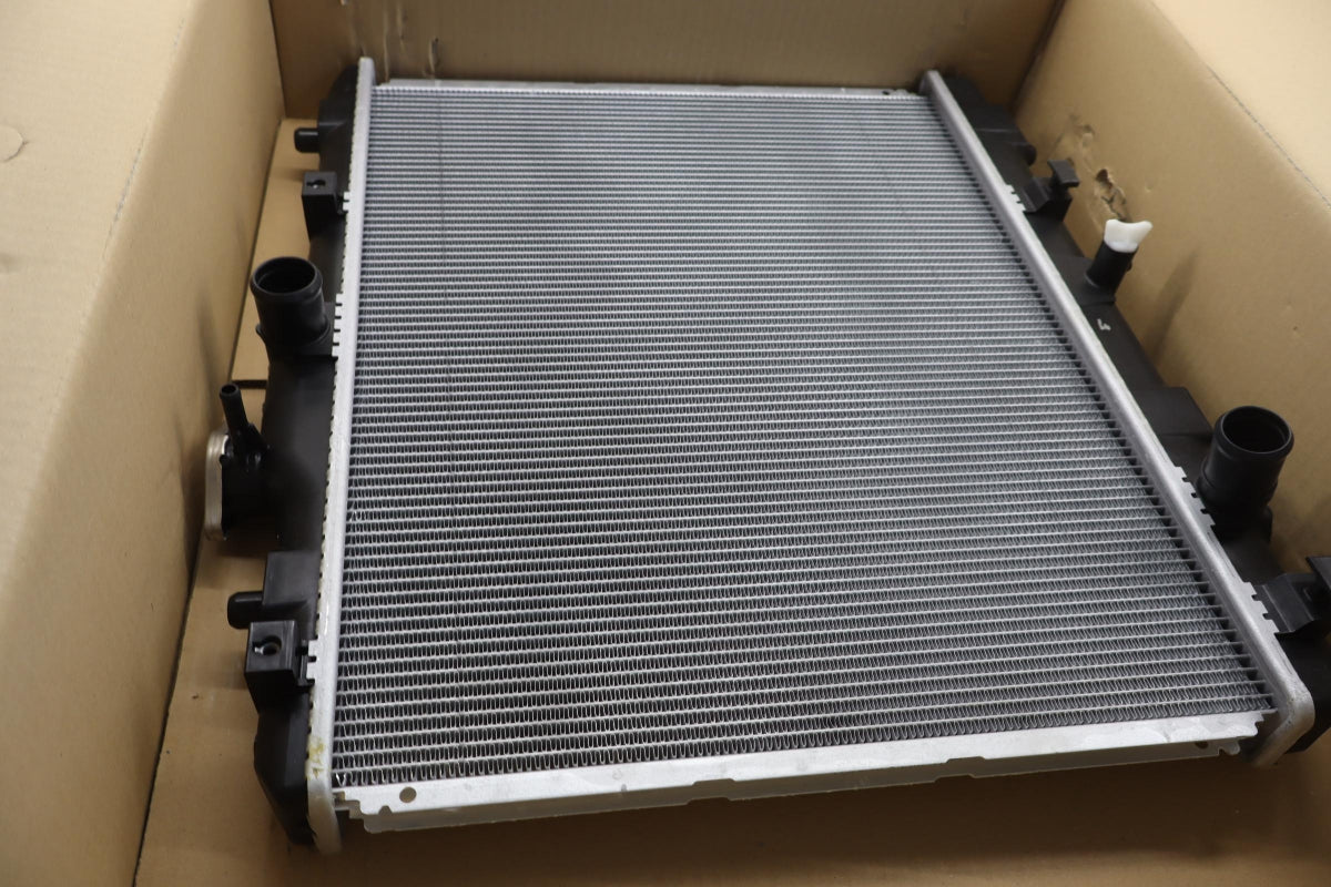 Original OE SUZUKI Wasserkühler 1770073KA0000