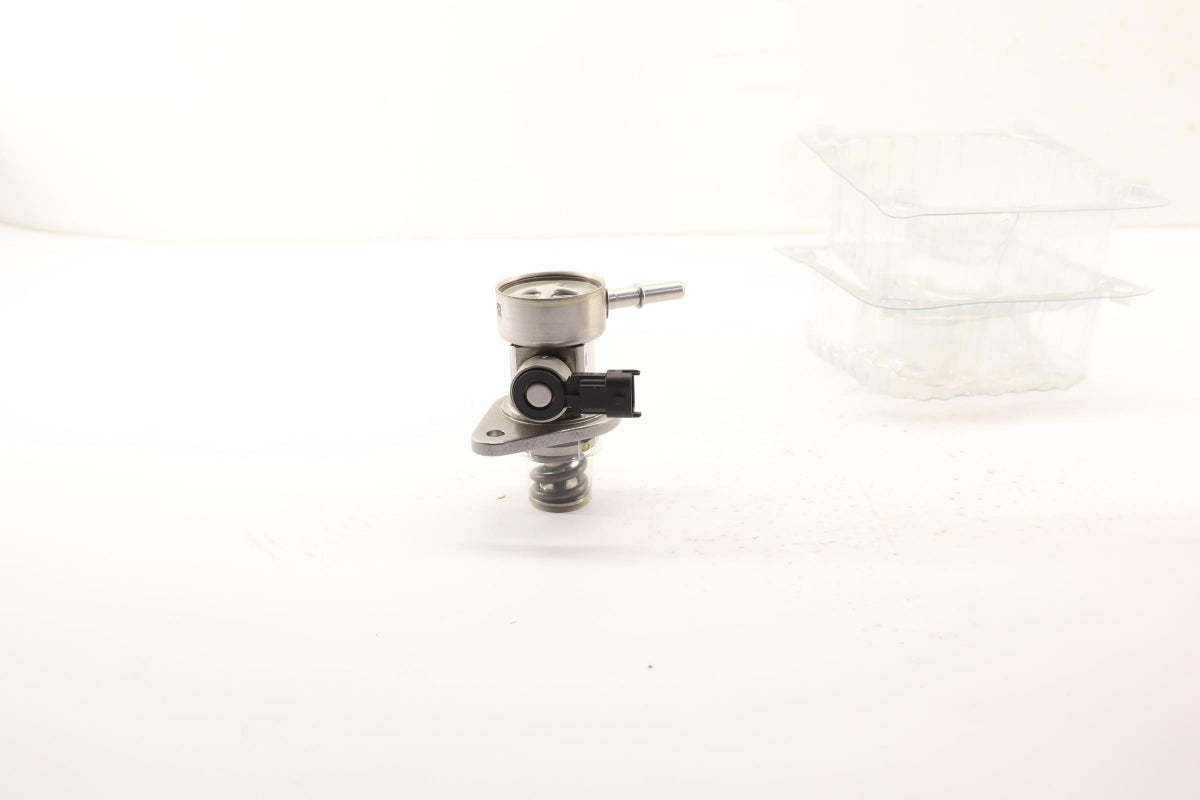 Original OE MASERATI Einspritzpumpe 323980
