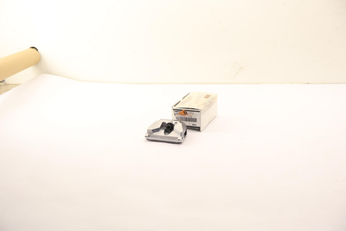 Original OE MAZDA Rückfahrkamera DFR567XCXJ