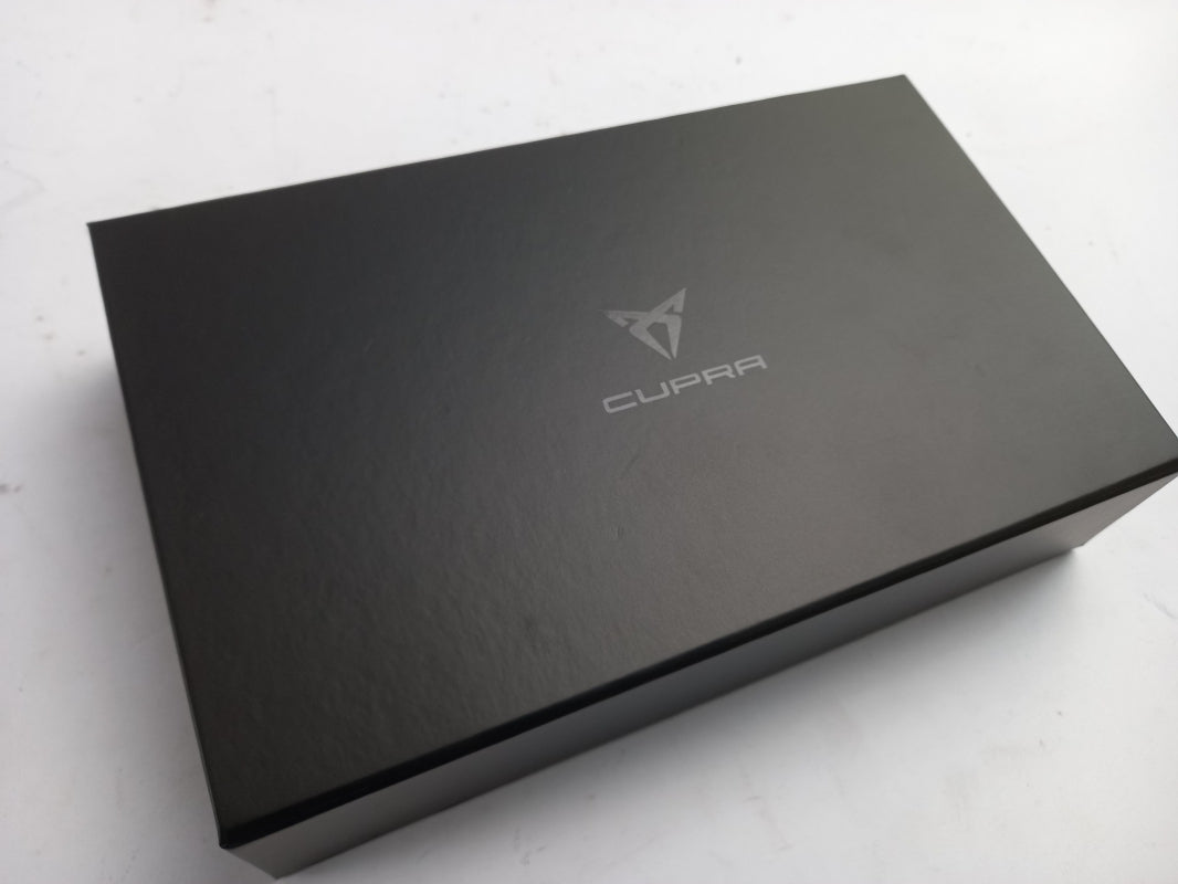 Original CUPRA Schlüsselcover & Armreif Member Box Größe-L 5FF087013