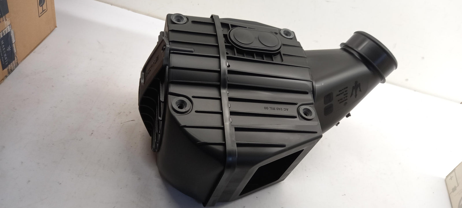 Original OE MASERATI Luftfilter 670175323