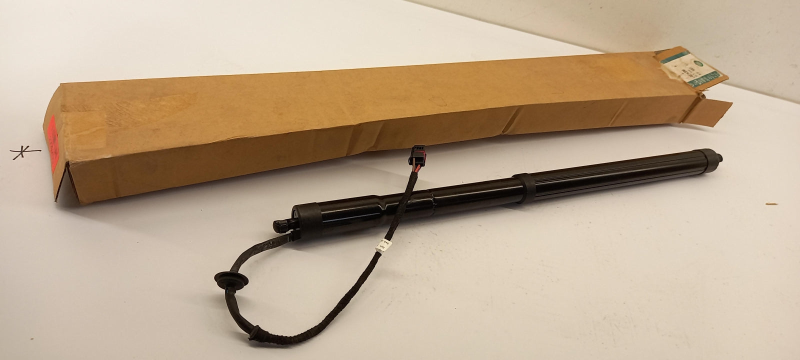 Original OE LAND ROVER Heckklappendämpfer LR034398