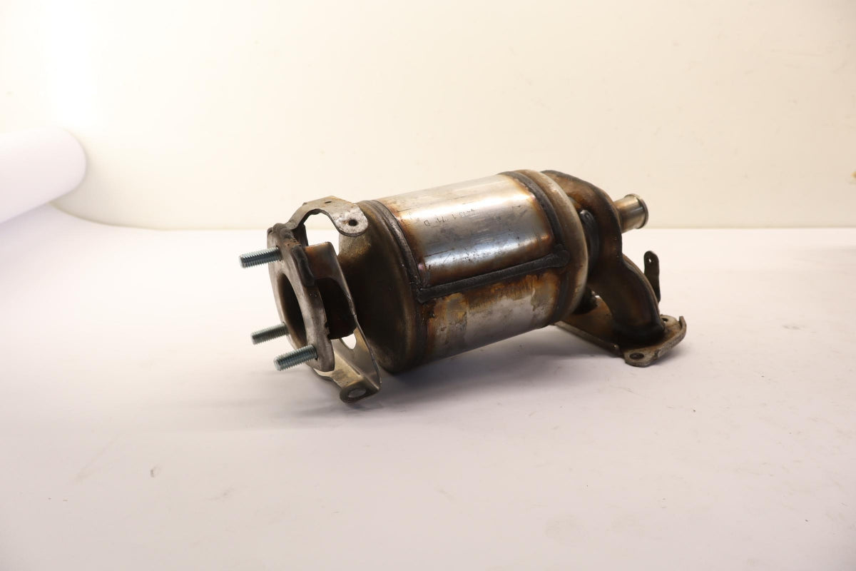 Original OE Volkswagen Krümmer Katalysator 03E253020QX