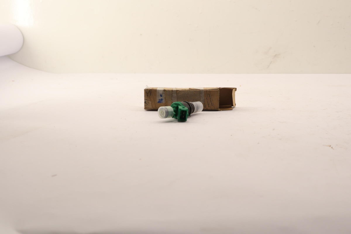 Original OE MERCEDES-BENZ Injektor Düse A0000786623