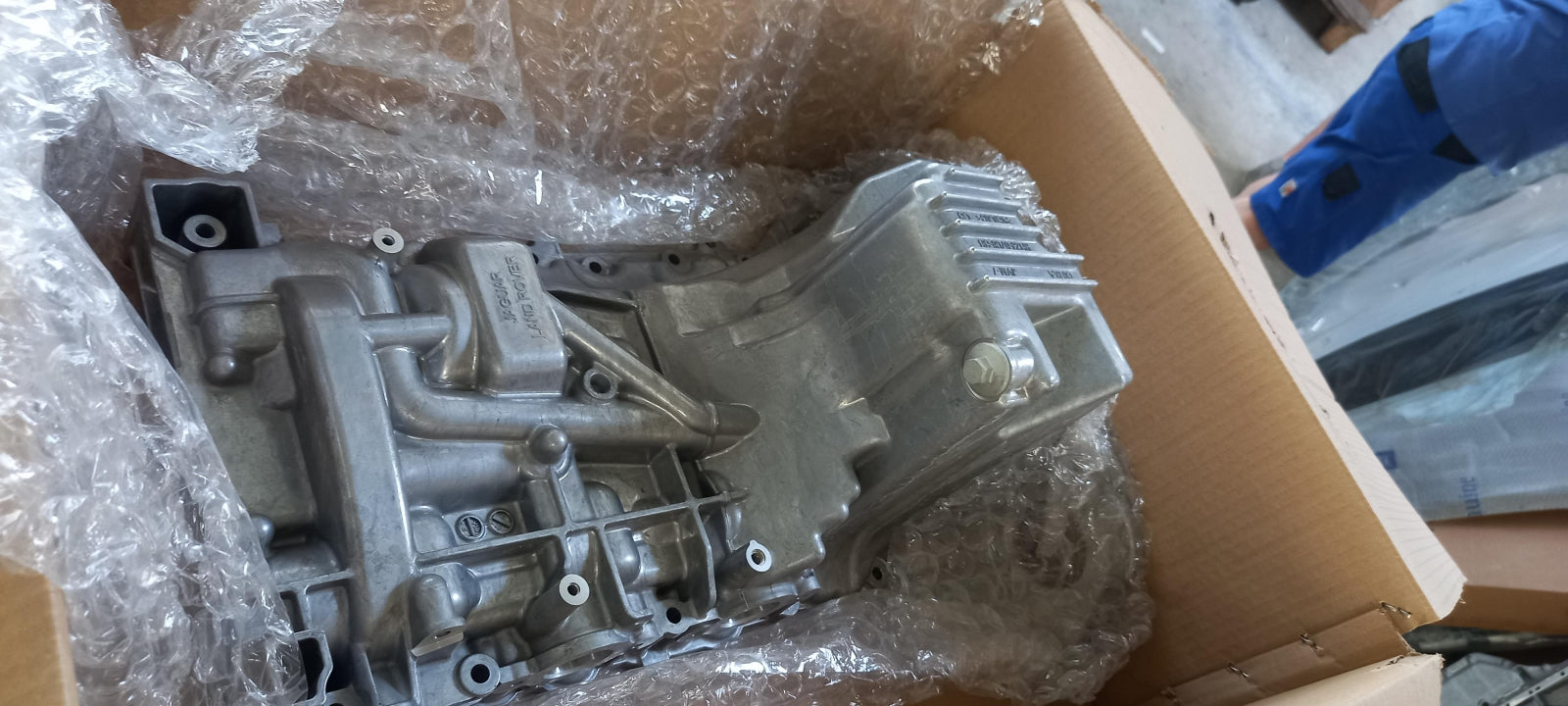 Original OE LAND ROVER Ölwanne LR035934