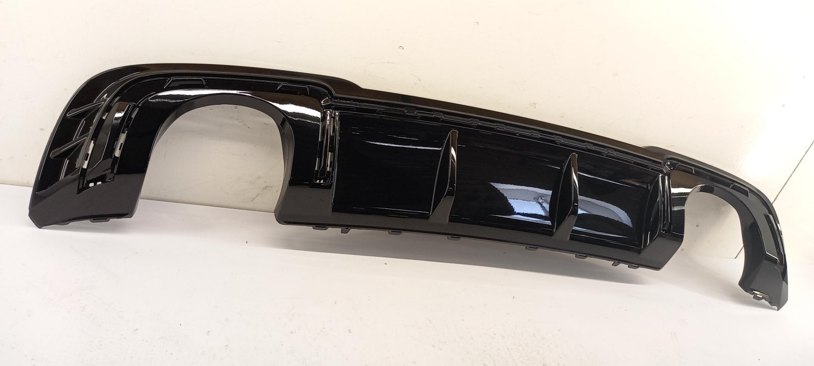 Original OE Volkswagen Stoßfängerabdeckung 8V4807521ABY9B