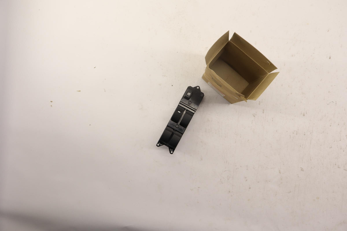 Original OE MITSUBISHI Fensterheberschalter MR587475