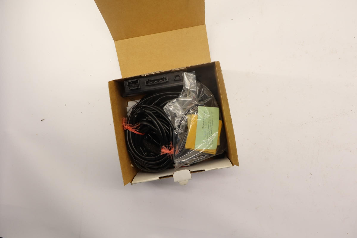 Original AUDI A4 B6 Anhängerkupplung Elektrosatz 7-pol 8E0055203