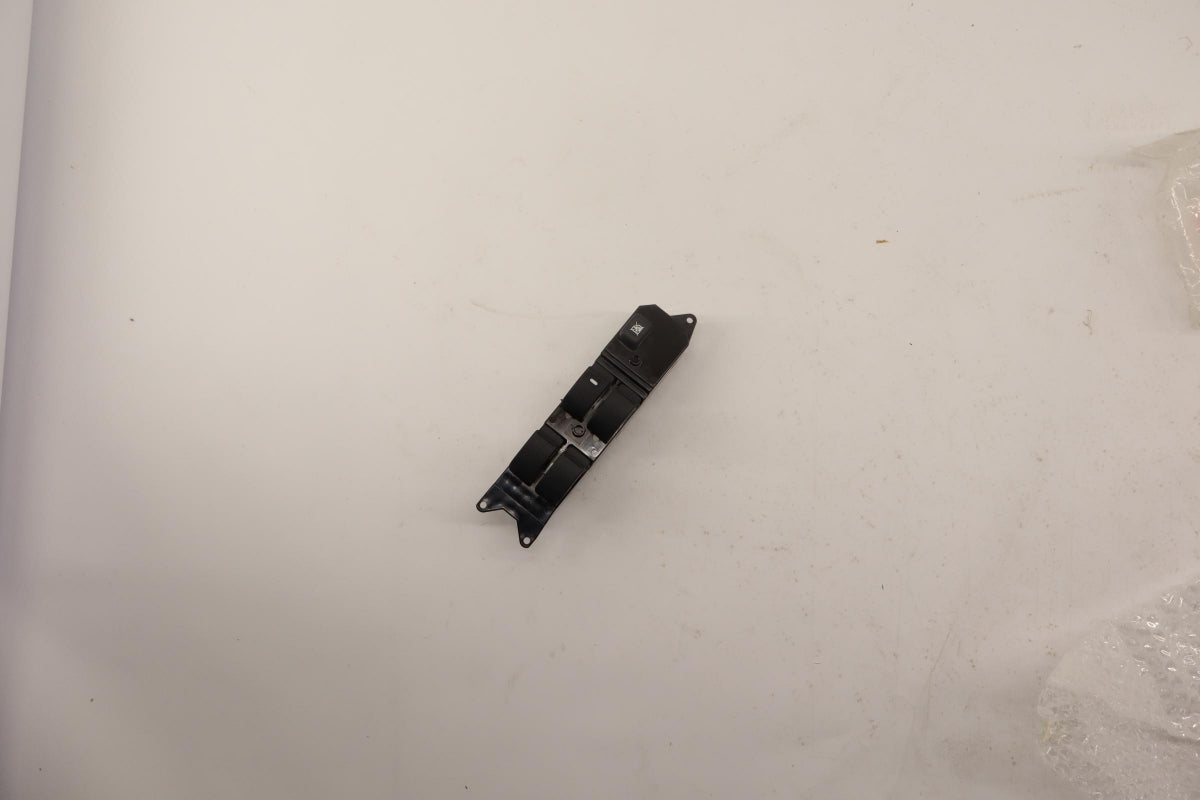 Original OE MITSUBISHI Fensterheberschalter MR502231