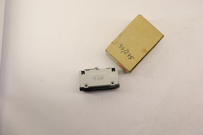 Original OE MITSUBISHI Anzeigeeinheit MR975047