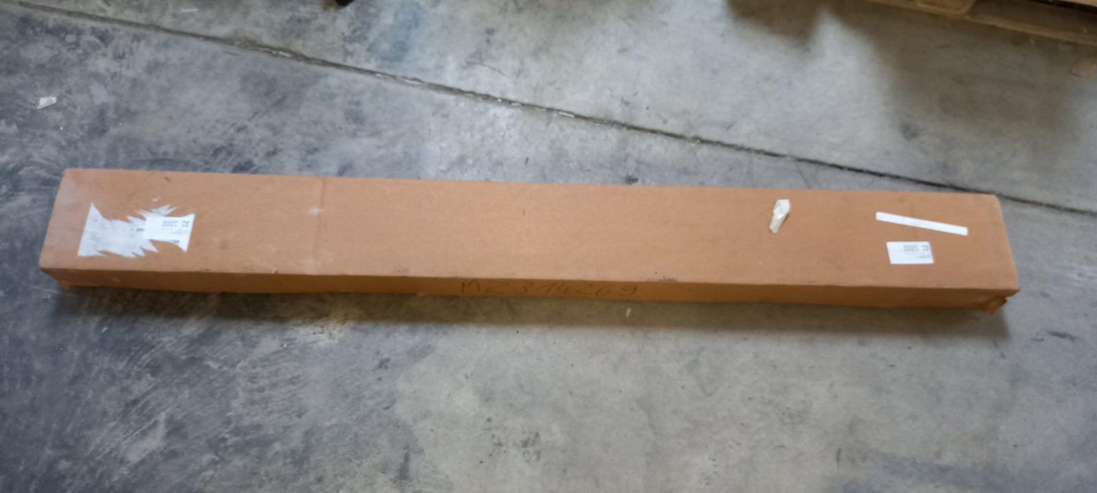 Original OE MITSUBISHI Fahrzeugabdeckung MZ314269