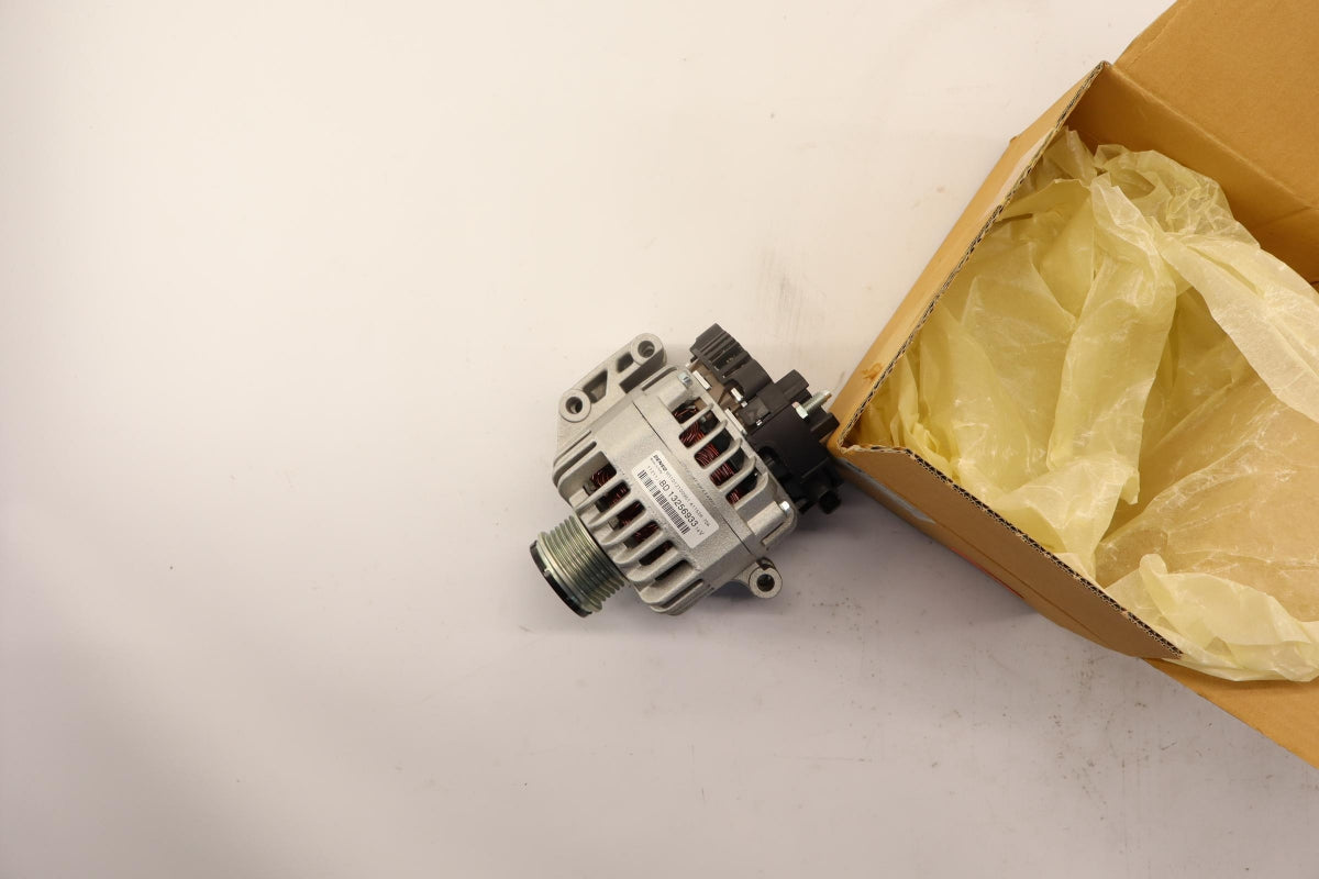 Original OE OPEL Lichtmaschine 13256933