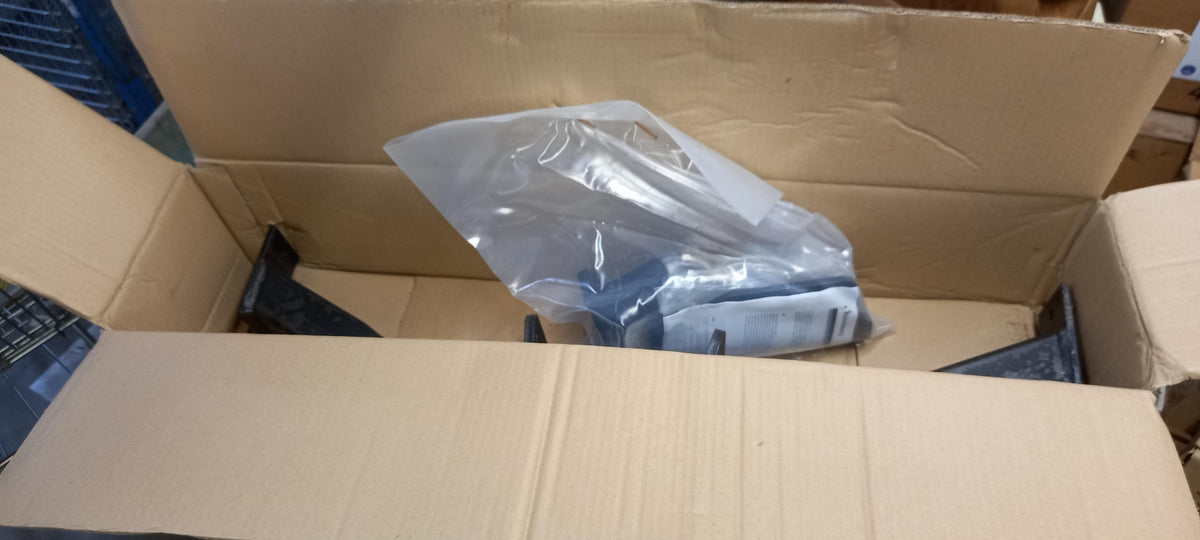 Original OE MITSUBISHI Anhängerkupplung MZ312283