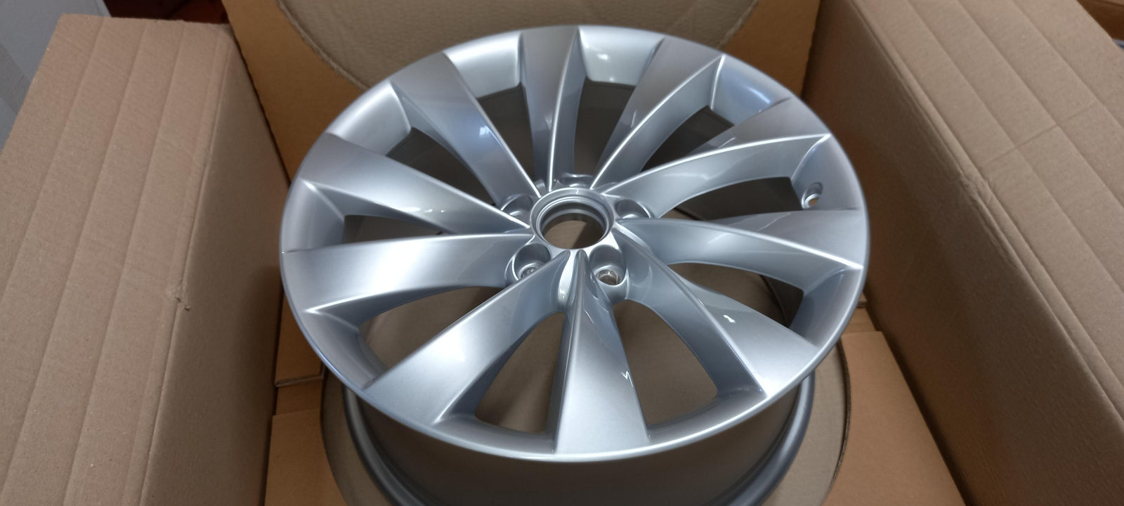 Original OE Volkswagen Felge 3C8601025AB88Z
