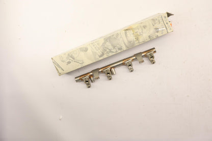 Original OE Volkswagen Kraftstoff Verteilerrohr 079133315E