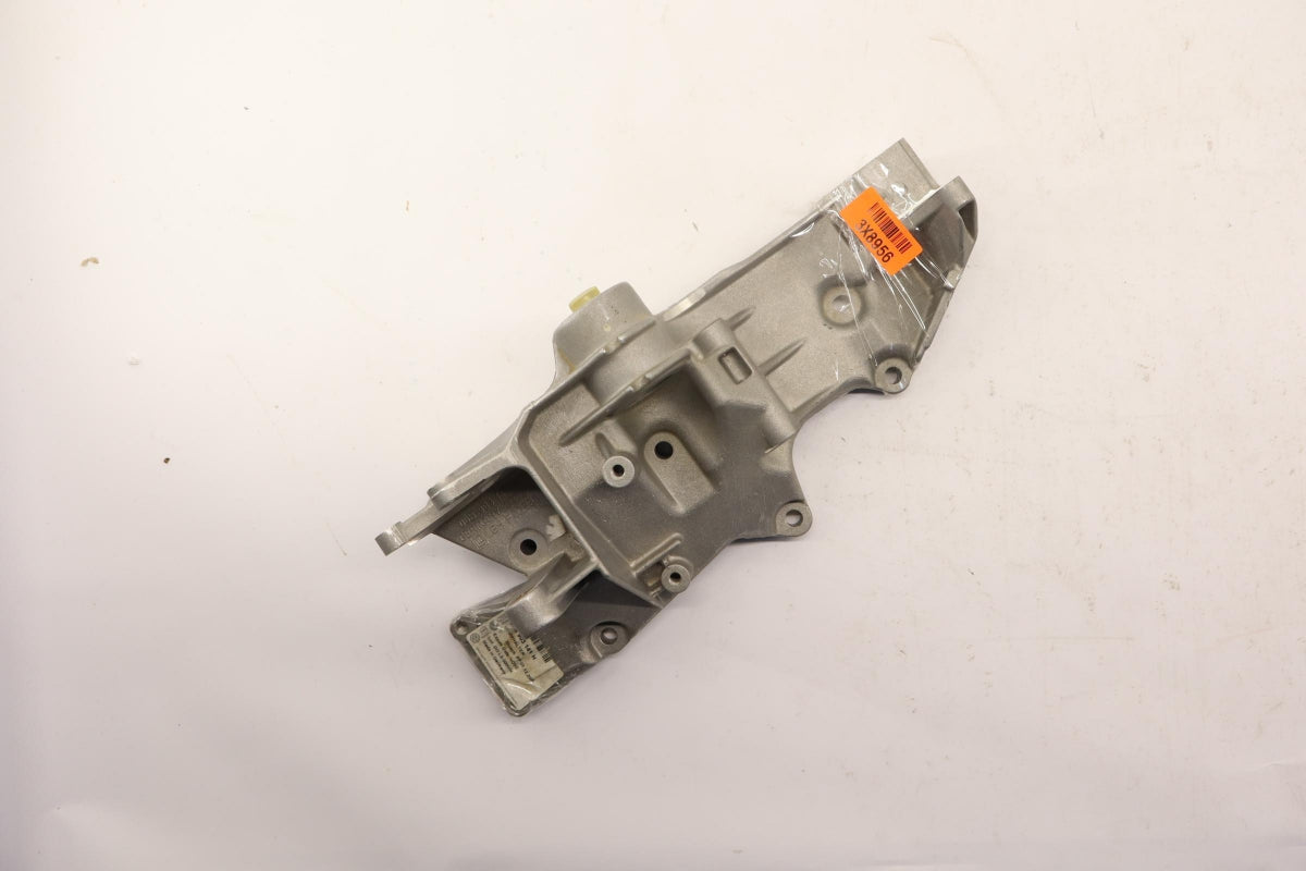 Original AUDI A4 A6 VW Passat B5 SKODA Superb Lichtmaschine Halter 06B903141H