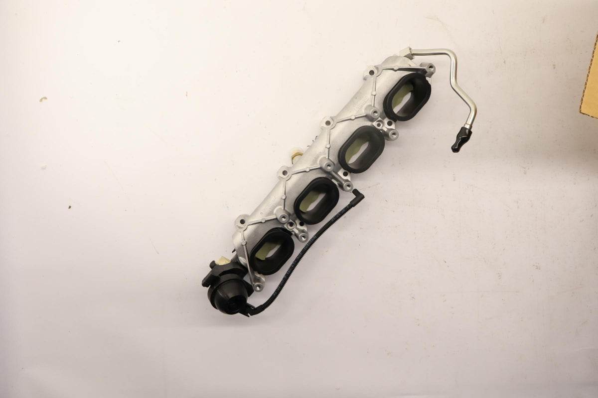 Original OE Volkswagen Ansaugkrümmer 079133109AT