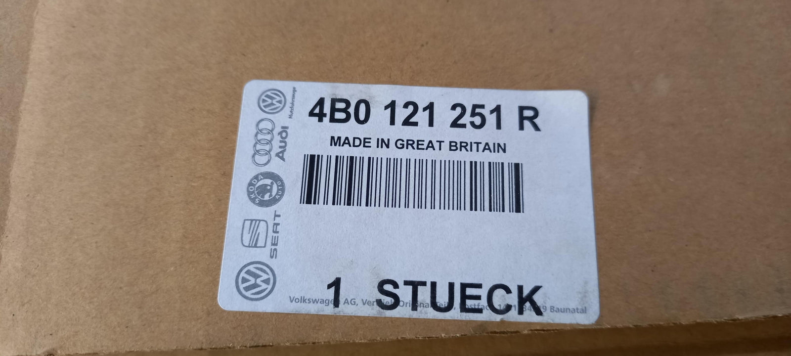 Original OE Volkswagen Wasserkühler 4B0121251R