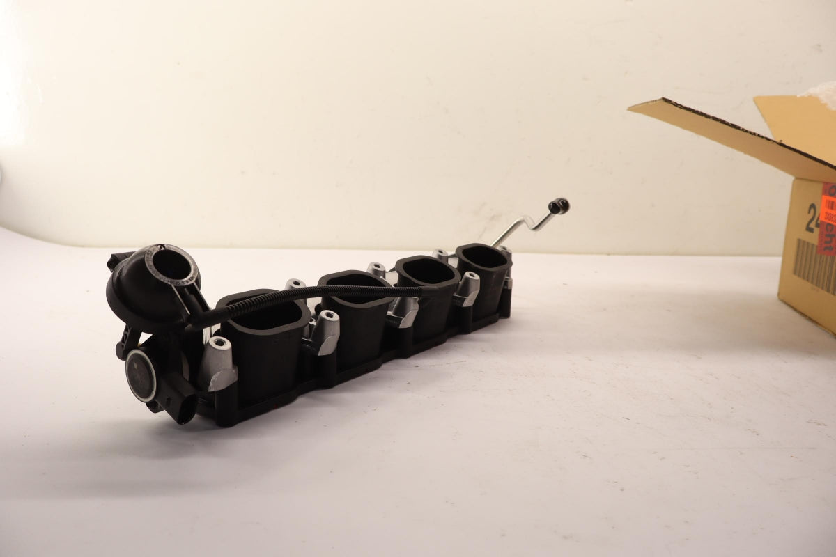 Original OE Volkswagen Ansaugkrümmer 079133109AT