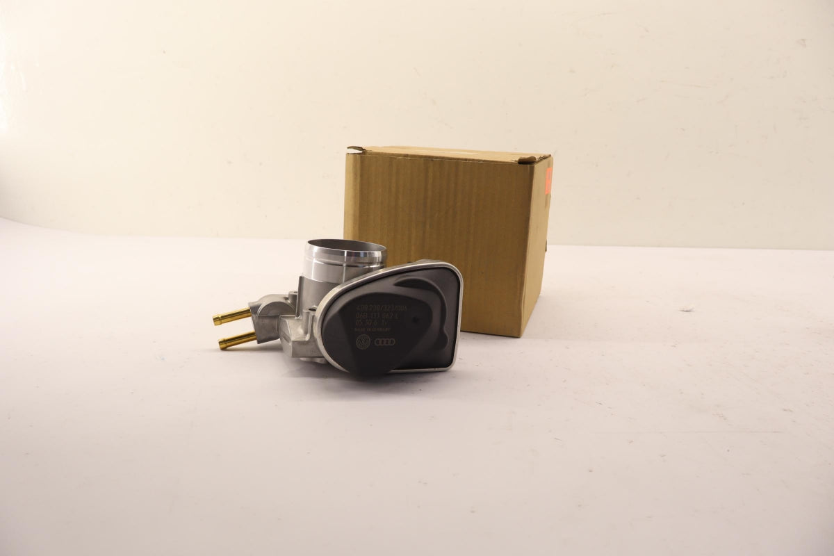 Original OE Volkswagen Drosselklappe 06B133062L