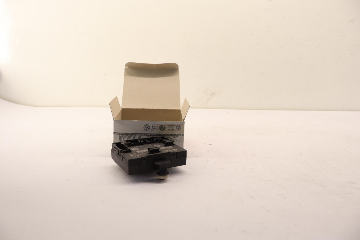 Original OE Volkswagen Steuergerät 8T0959793G
