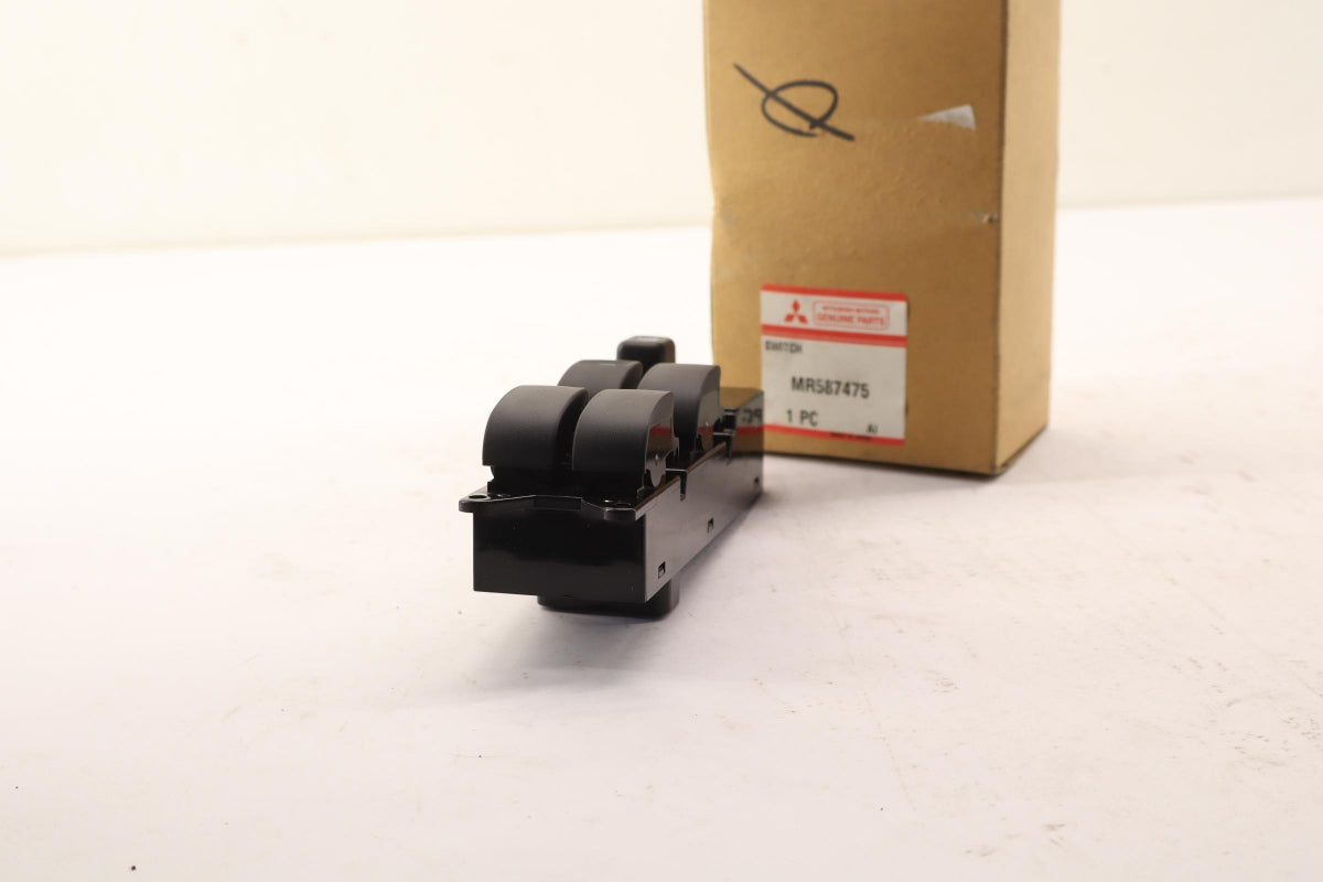 Original OE MITSUBISHI Fensterheberschalter MR587475