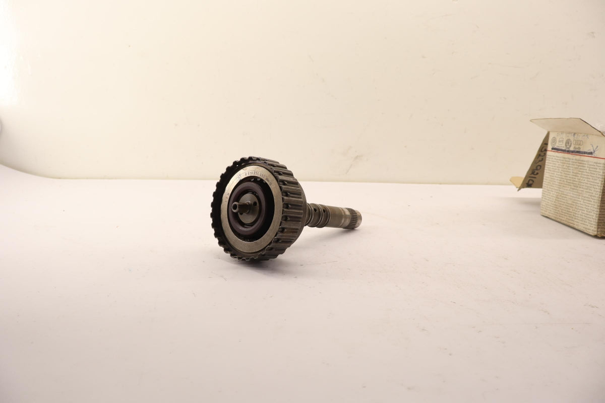 Original OE Volkswagen Schaltgetriebe Hauptwelle 01M323921CX