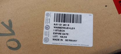 Original AUDI RS3 Sportback 8P TTRS 8J  2.5l Wasserkühler 8J0121251B