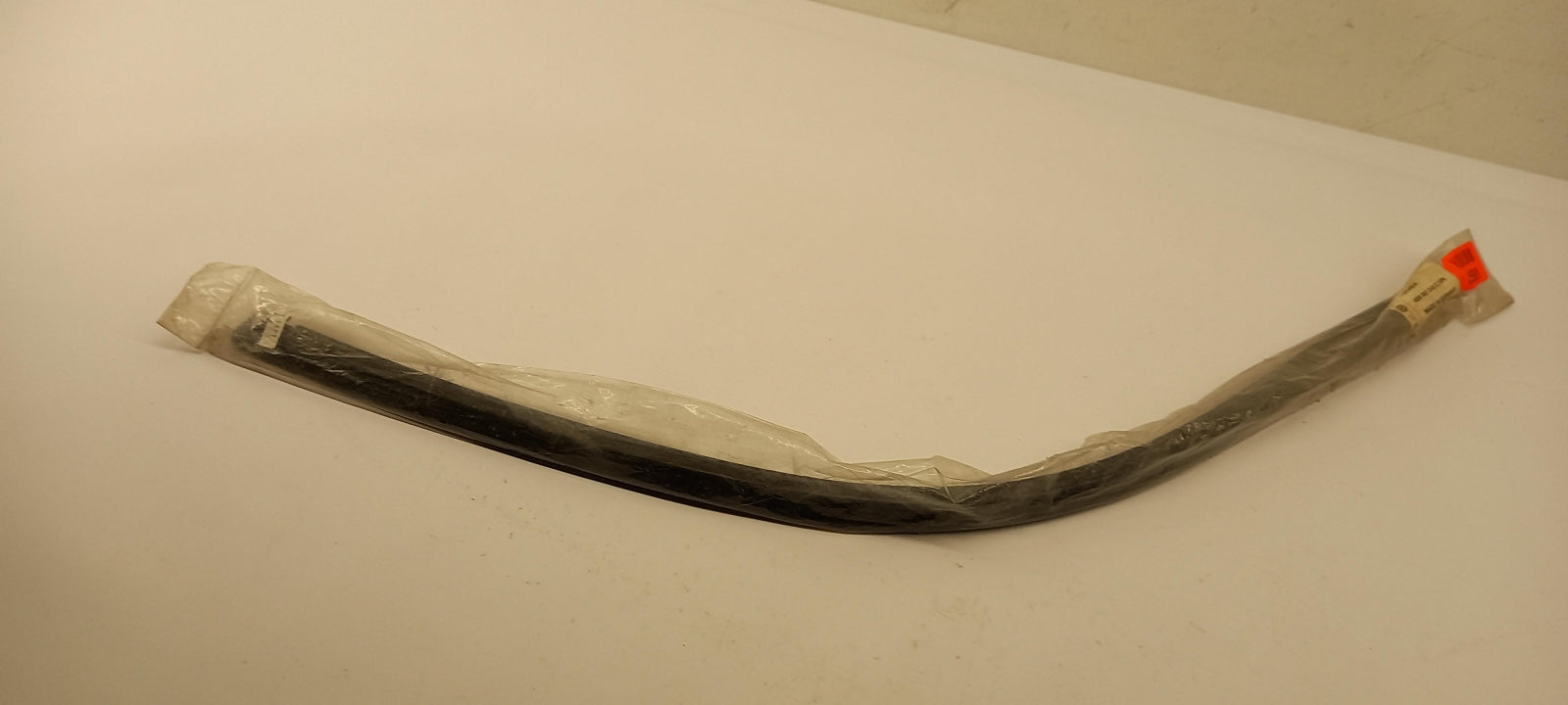 Original AUDI A8 4D Stoßstangen Zierleiste schwarz vorn links 4D0807243C5PV