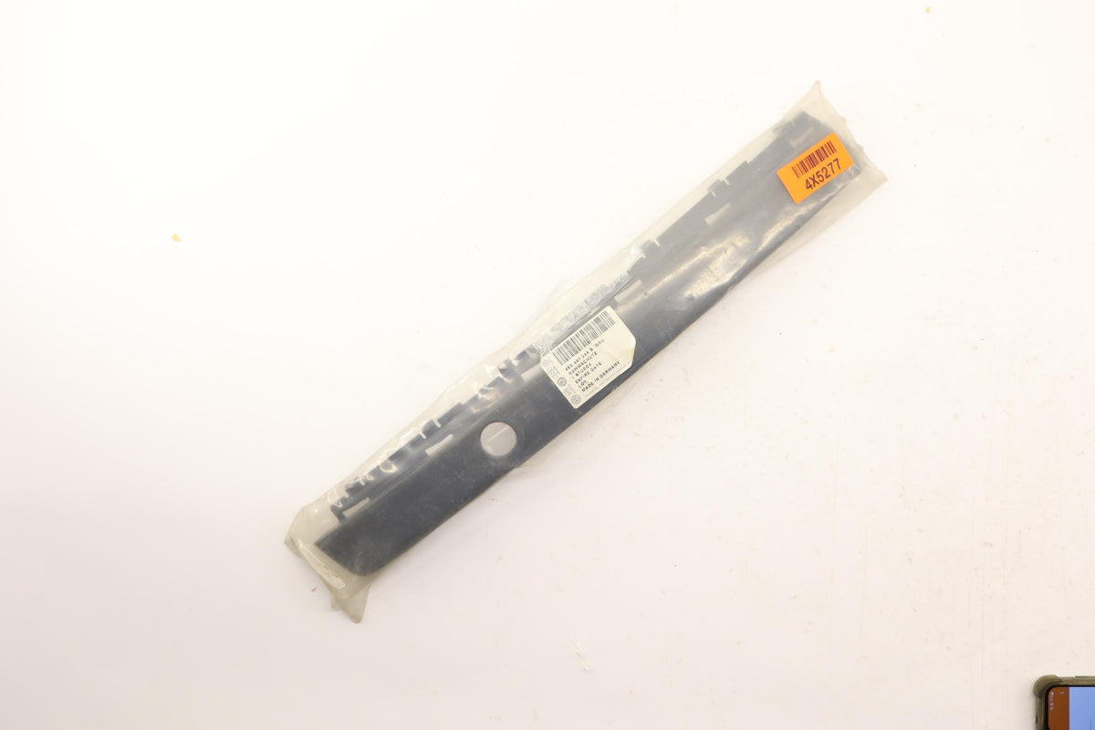 Original OE Volkswagen Stoßstangen Zierleiste 4E0807224BGRU