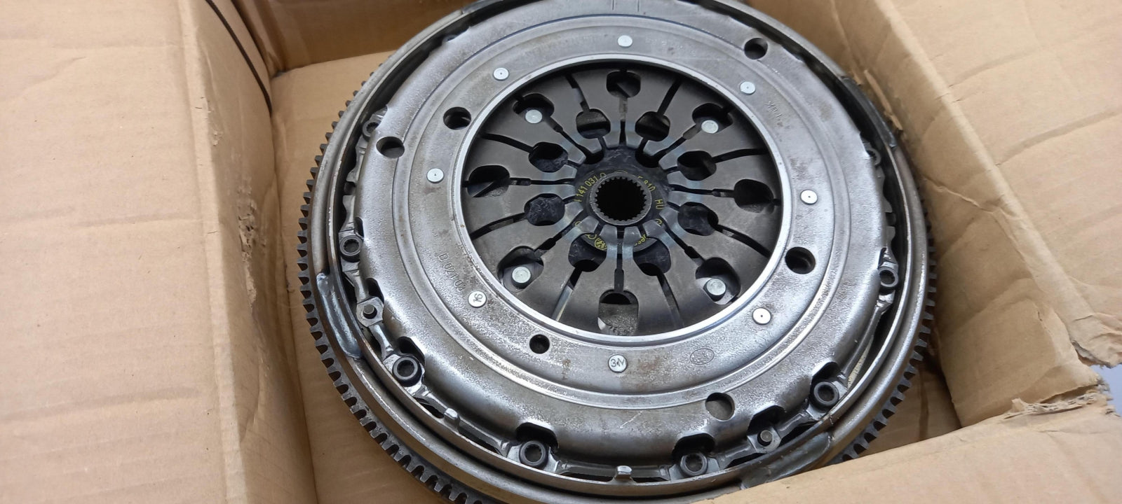 Original OE Volkswagen Kupplungssatz Mit Schwungrad 074105264F