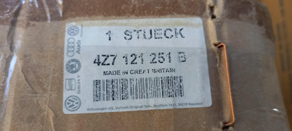 Original OE Volkswagen Wasserkühler 4Z7121251B