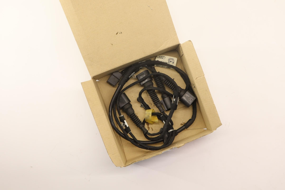 Original OE Volkswagen Kabelbaum 8E0971085