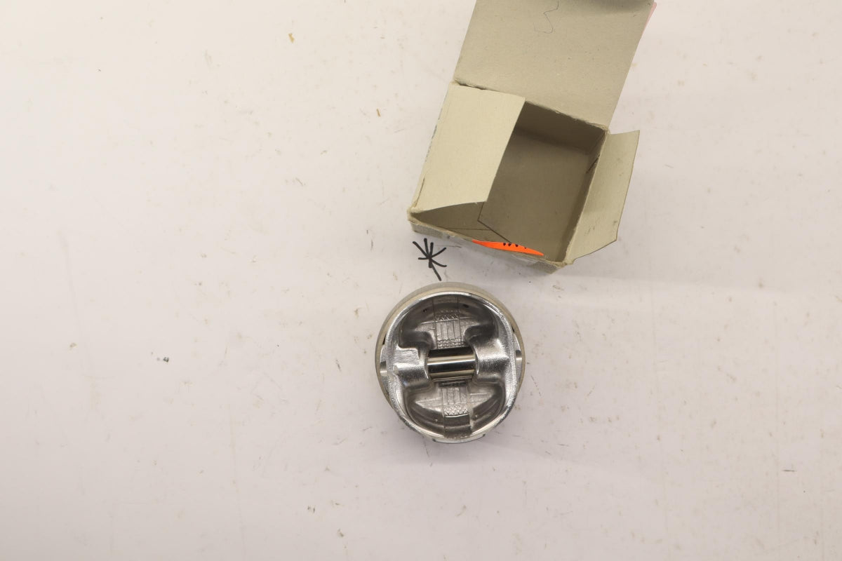 Original OE Volkswagen Kolben 036107065AT