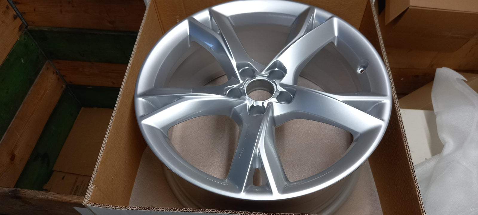 Original OE Volkswagen Felge 4G8601025AK