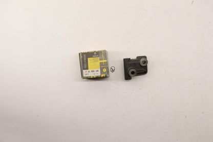 Original OE RENAULT Halter 7701050185
