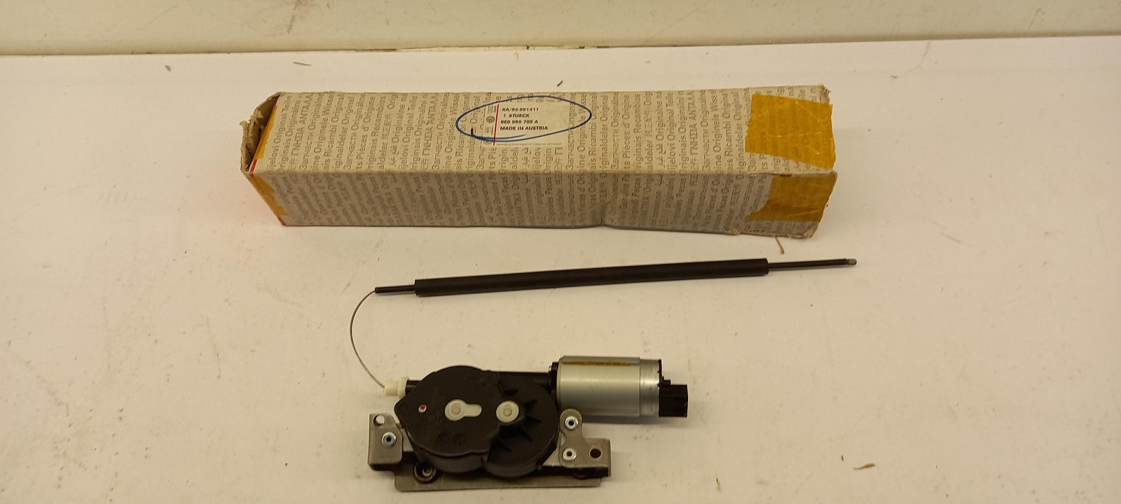 Original OE Volkswagen Stellantrieb 8E0959705A