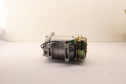 Original OE Volkswagen Klimakompressor 8A0260805